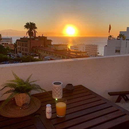 El Cortijuelo. Magnificent Triplex Terraced House With Rooftop Of 18M2, Overlooking The Sea. Parking Торемолинос Екстериор снимка