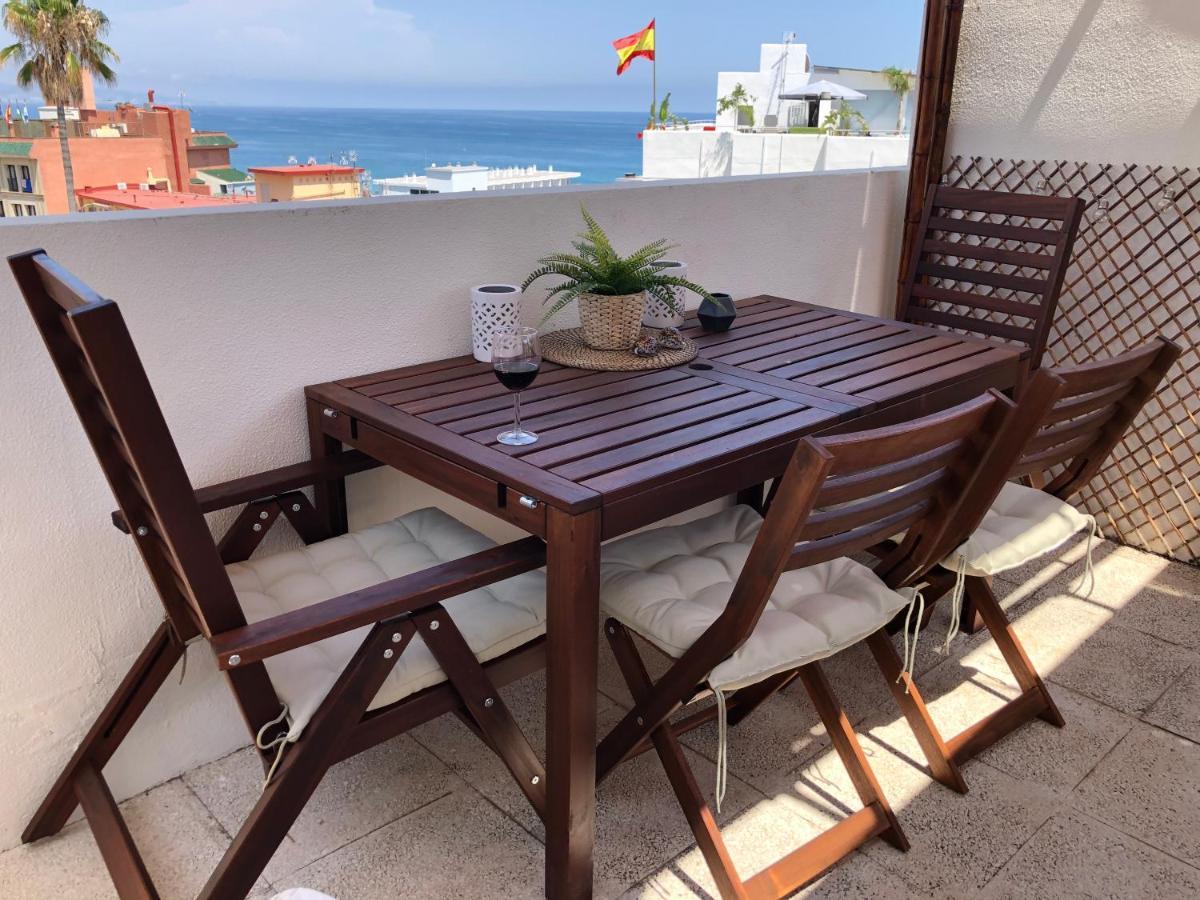 El Cortijuelo. Magnificent Triplex Terraced House With Rooftop Of 18M2, Overlooking The Sea. Parking Торемолинос Екстериор снимка