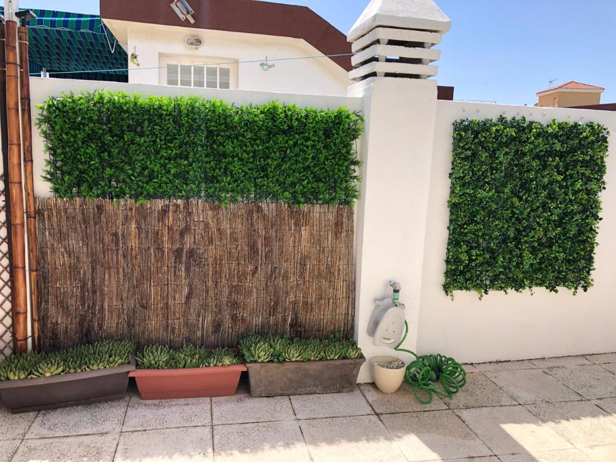 El Cortijuelo. Magnificent Triplex Terraced House With Rooftop Of 18M2, Overlooking The Sea. Parking Торемолинос Екстериор снимка