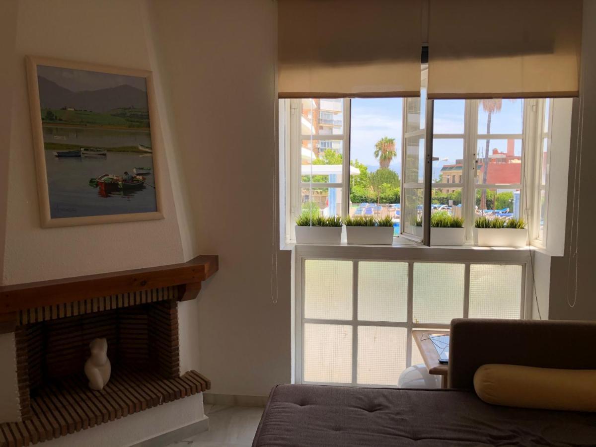 El Cortijuelo. Magnificent Triplex Terraced House With Rooftop Of 18M2, Overlooking The Sea. Parking Торемолинос Екстериор снимка