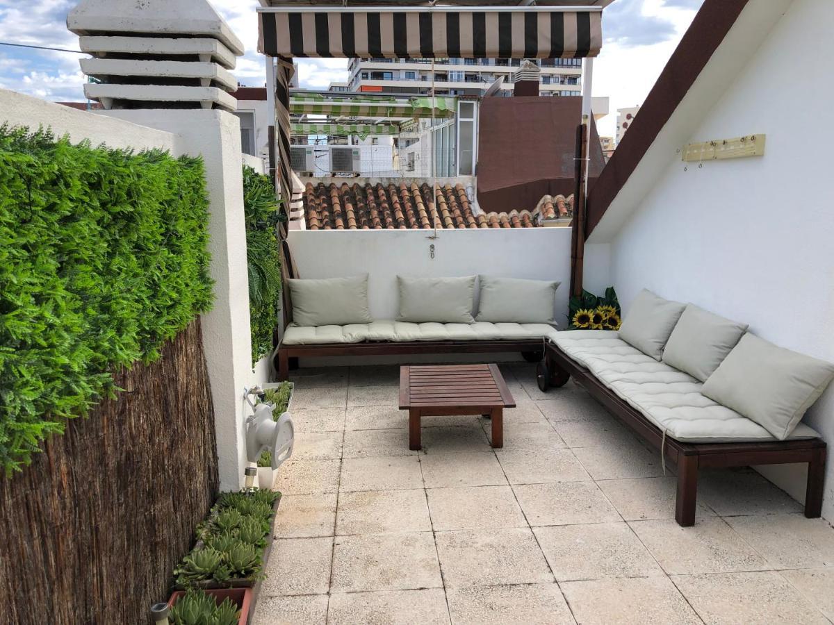 El Cortijuelo. Magnificent Triplex Terraced House With Rooftop Of 18M2, Overlooking The Sea. Parking Торемолинос Екстериор снимка
