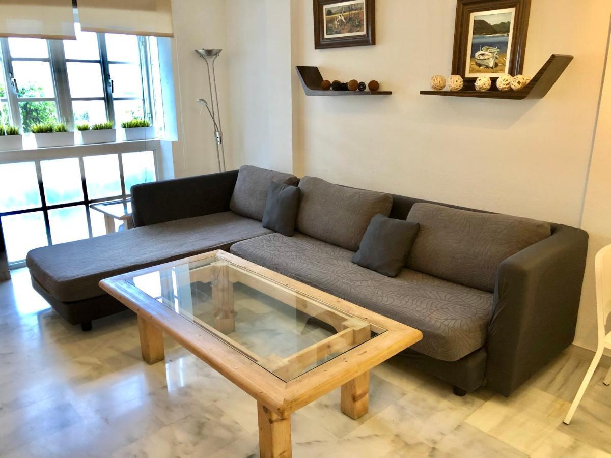 El Cortijuelo. Magnificent Triplex Terraced House With Rooftop Of 18M2, Overlooking The Sea. Parking Торемолинос Екстериор снимка