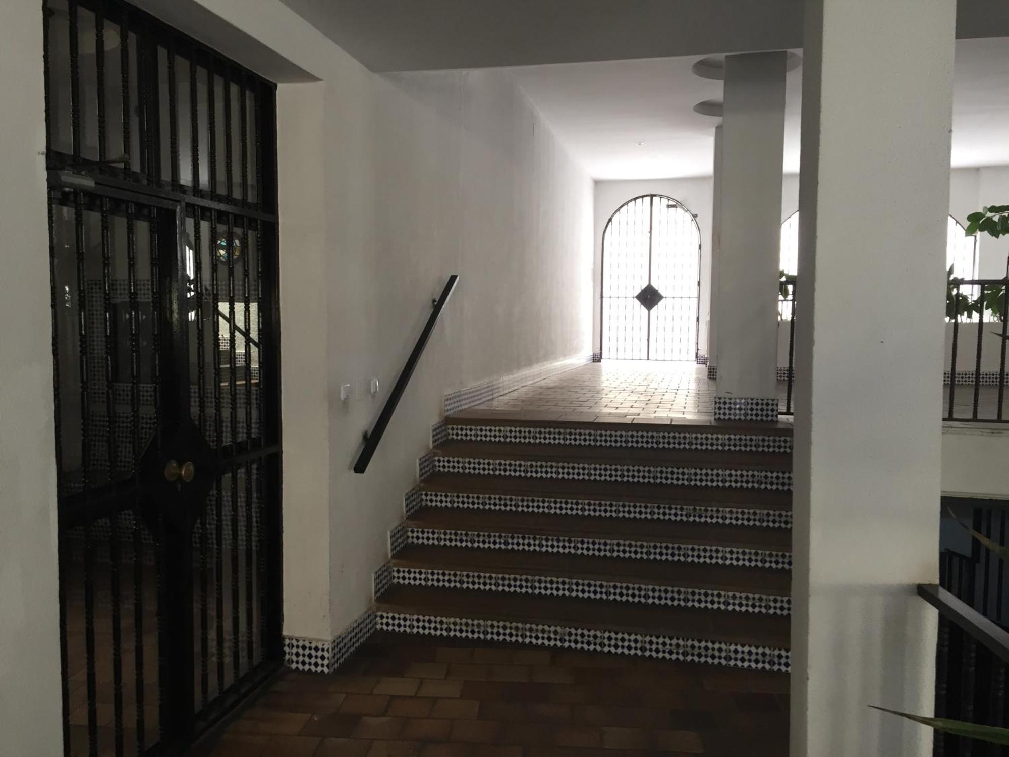 El Cortijuelo. Magnificent Triplex Terraced House With Rooftop Of 18M2, Overlooking The Sea. Parking Торемолинос Екстериор снимка