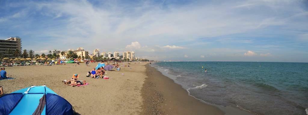 El Cortijuelo. Magnificent Triplex Terraced House With Rooftop Of 18M2, Overlooking The Sea. Parking Торемолинос Екстериор снимка