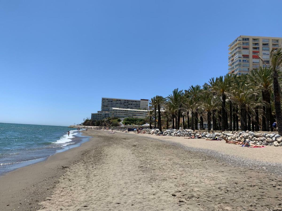 El Cortijuelo. Magnificent Triplex Terraced House With Rooftop Of 18M2, Overlooking The Sea. Parking Торемолинос Екстериор снимка